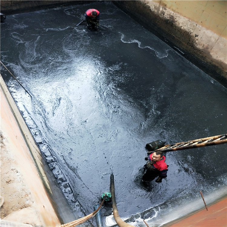 北流废水池清理